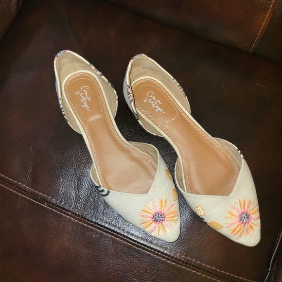Crown Vintage Shoes - Crown Vintage flower flats